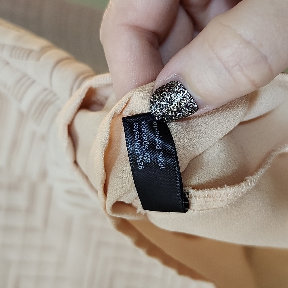 THE LIMITED TEXTURED BLUSH PINK LAYERED BLOUSE - Picture 3 of 4